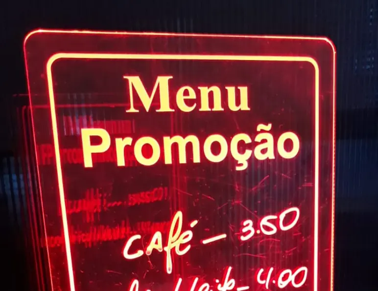 Peças em neon led Menu